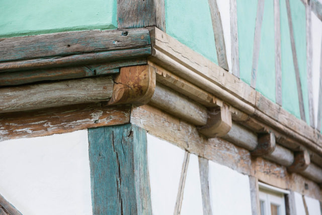 Foto Ryan Baugestaltung Fachwerkhaus Goettingen Aussenansicht sanierte Holzbalken